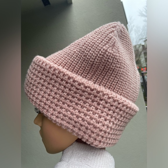 All Saints Blush Knit Beanie - Picture 4 of 17